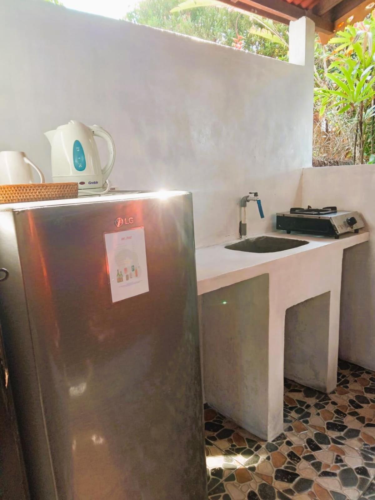 Pondok Pisces Bungalows Balian Beach Selemadeg  エクステリア 写真