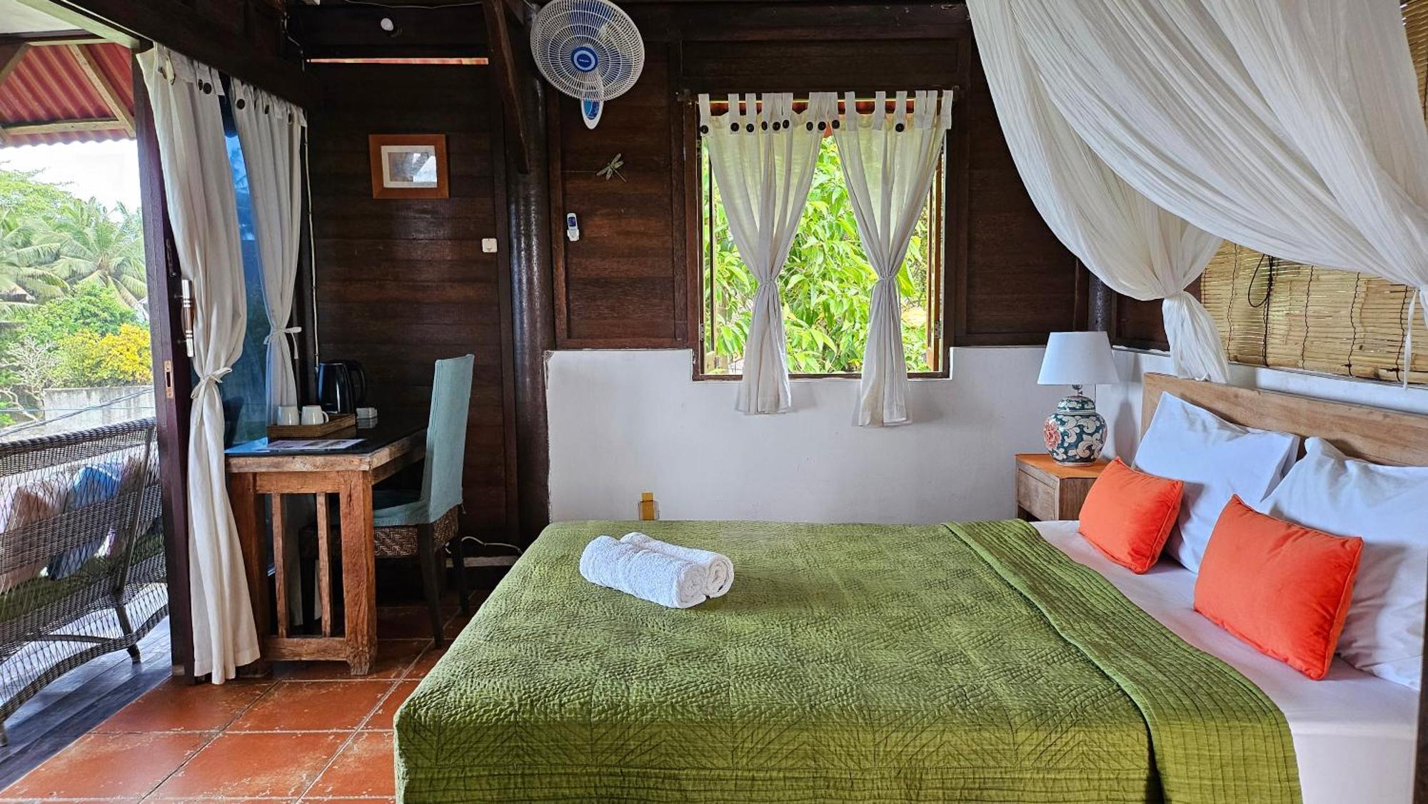 Pondok Pisces Bungalows Balian Beach Selemadeg  エクステリア 写真